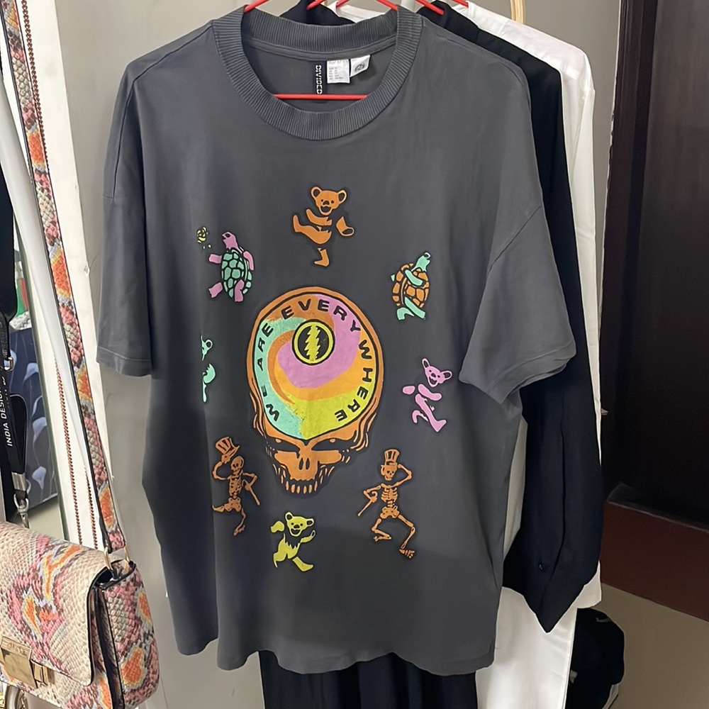 H&M oversized Printed T-shirt - Picture 6 of 10